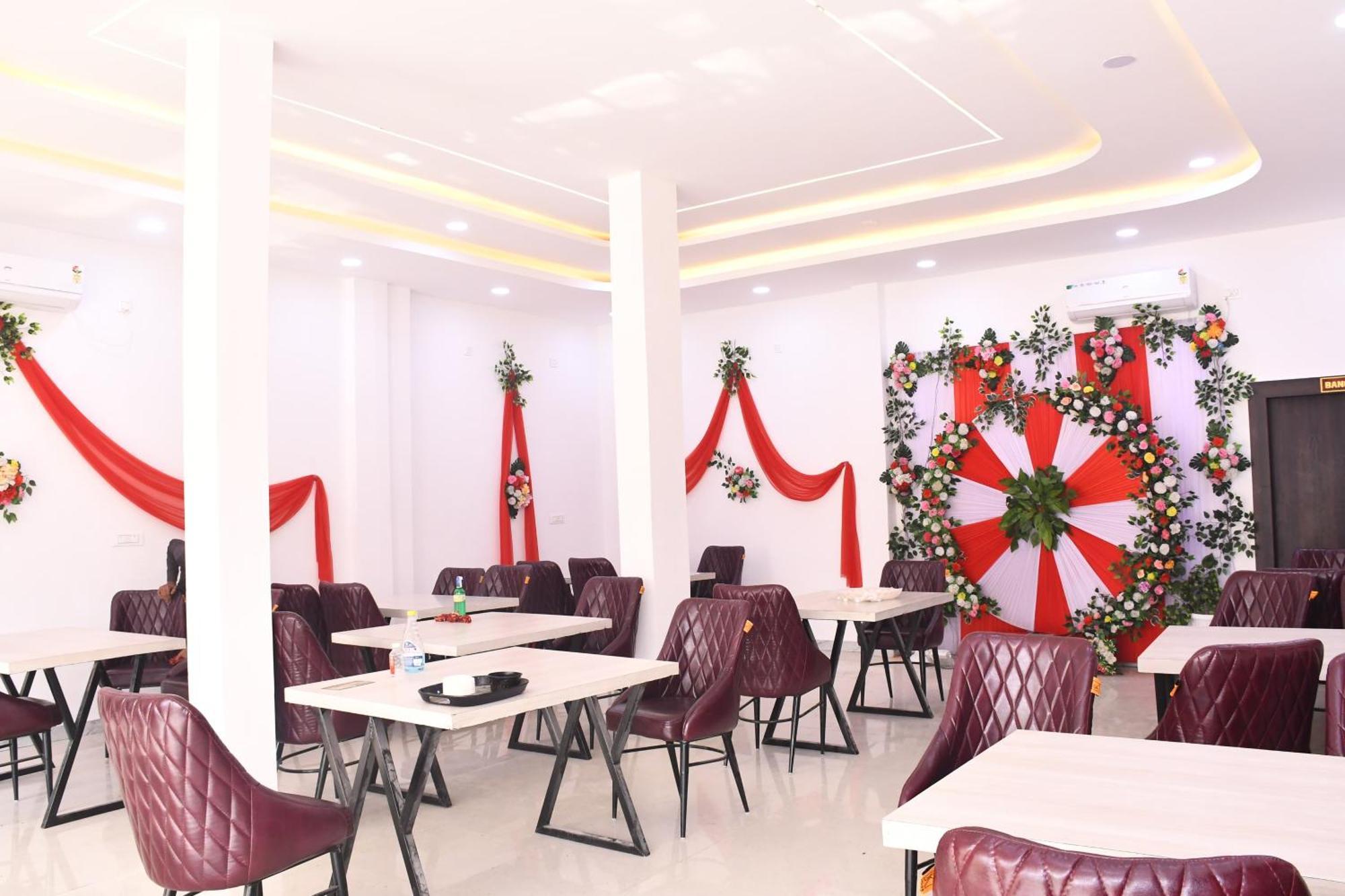 Hotel Dev International Khalilabad Eksteriør billede